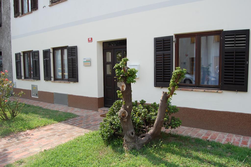Andron Apartment Solkan Exterior photo